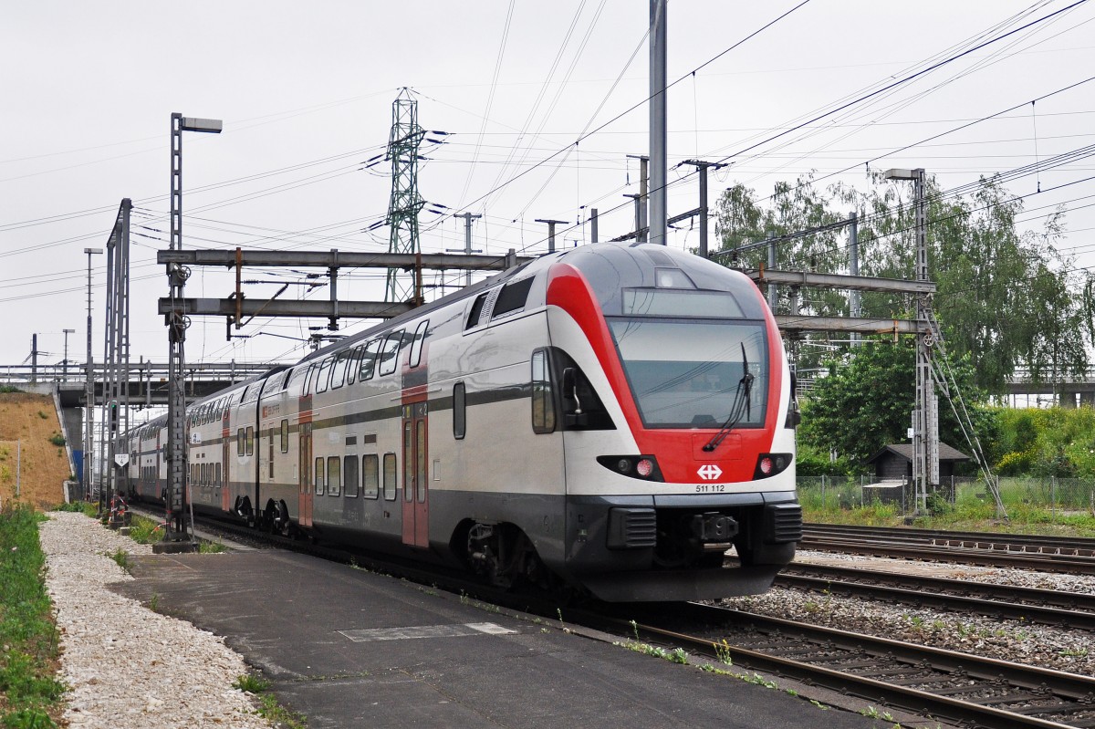 RABe 511 112 durchfährt den Bahnhof Muttenz. Die Aufnahme stammt vom 30.05.2014.