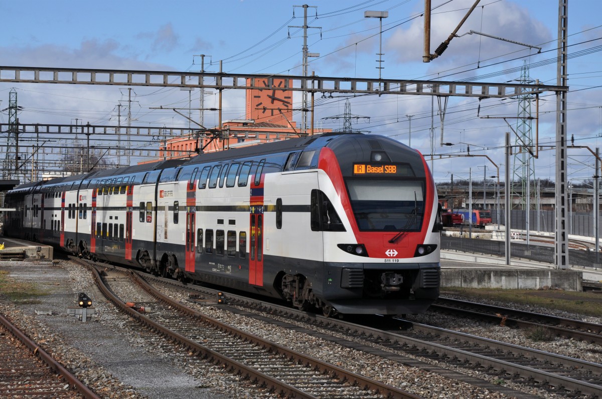 RABe 511 119 durchfährt den Bahnhof Muttenz. Die Aufnahme stammt vom 09.01.2014.