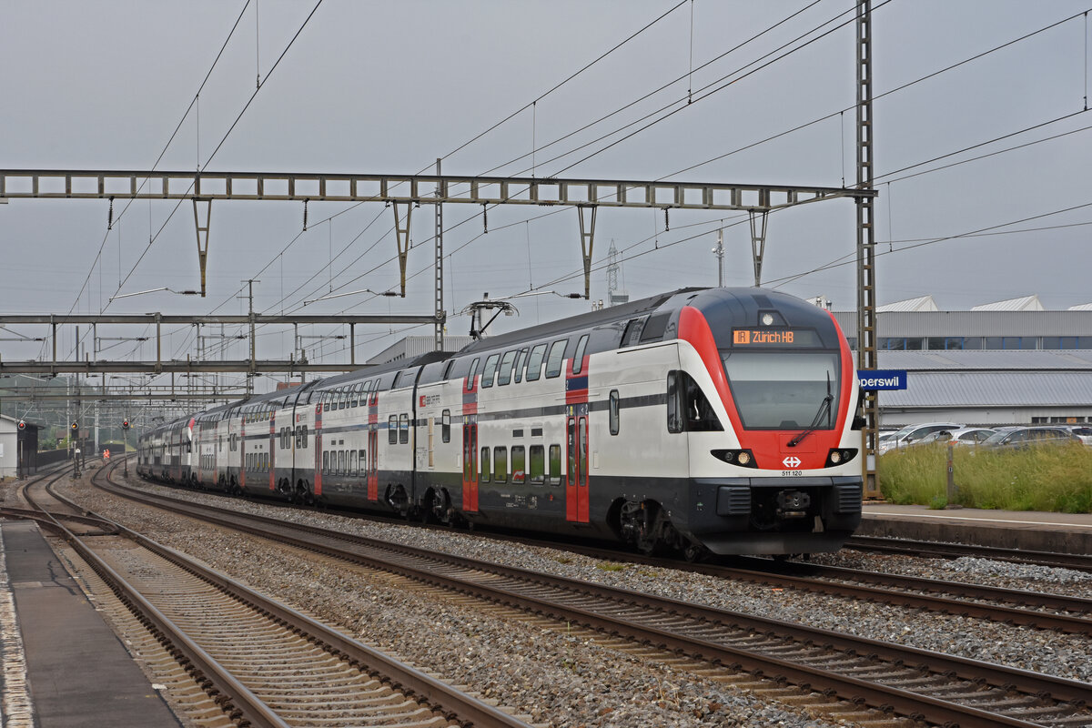 RABe 511 120 KISS durchfährt den Bahnhof Rupperswil. Die Aufnahme stammt vom 10.06.2021.