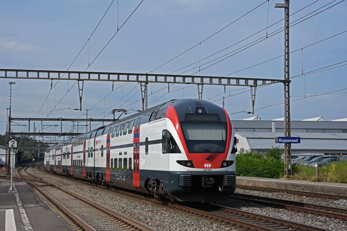 RABe 511 120 KISS durchfährt den Bahnhof Rupperswil. Die Aufnahme stammt vom 07.09.2021.