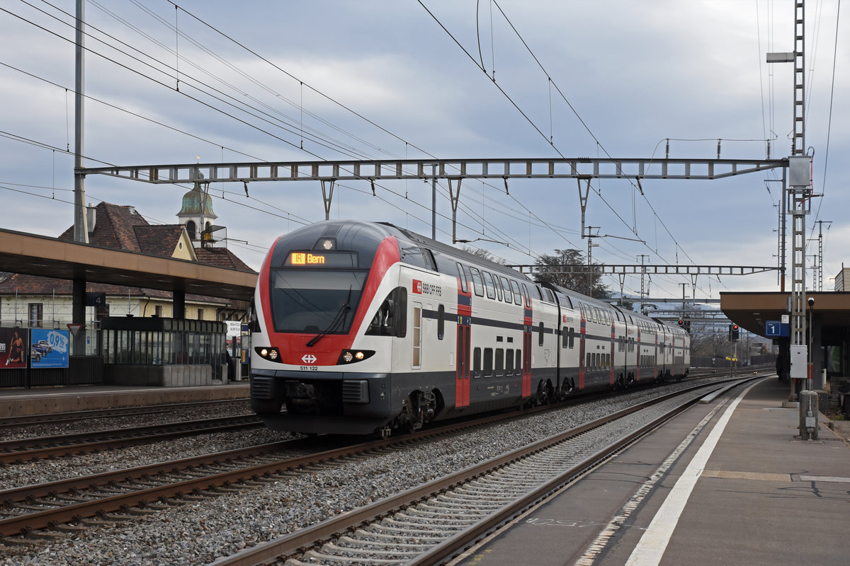 RABe 511 122 durchfährt den Bahnhof Rupperswil. Die Aufnahme stammt vom 17.01.2020.