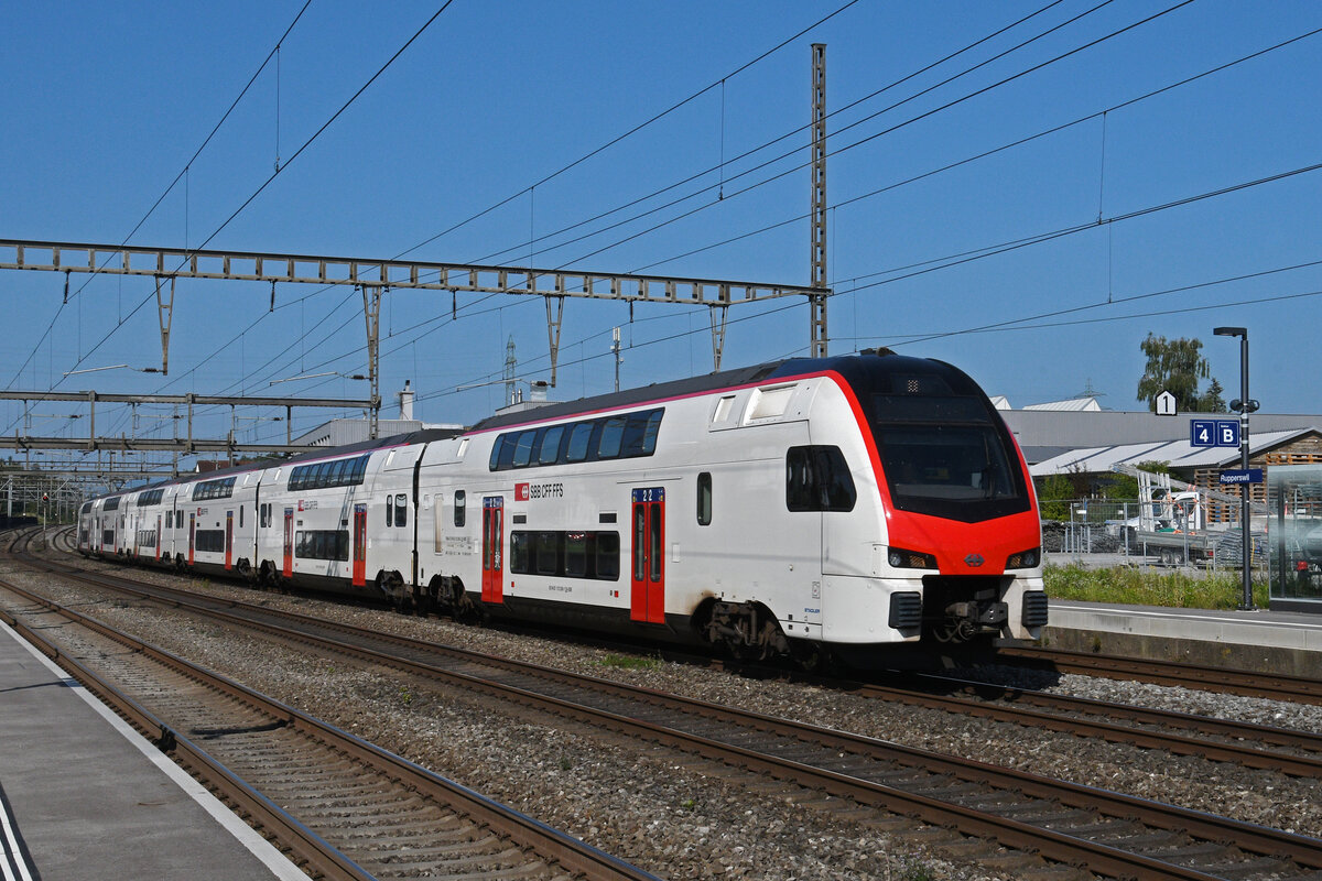 RABe 512 006-3 KISS durchfährt am 11.08.2025 den Bahnhof Rupperswil.