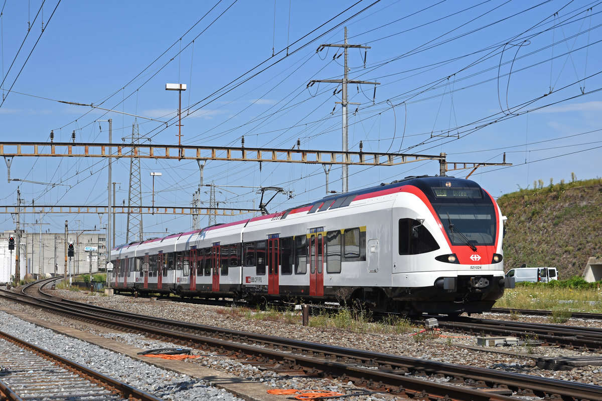 RABe 521 024, auf der S3, fährt zum Bahnhof Pratteln. Die Aufnahme stammt vom 01.07.2019.