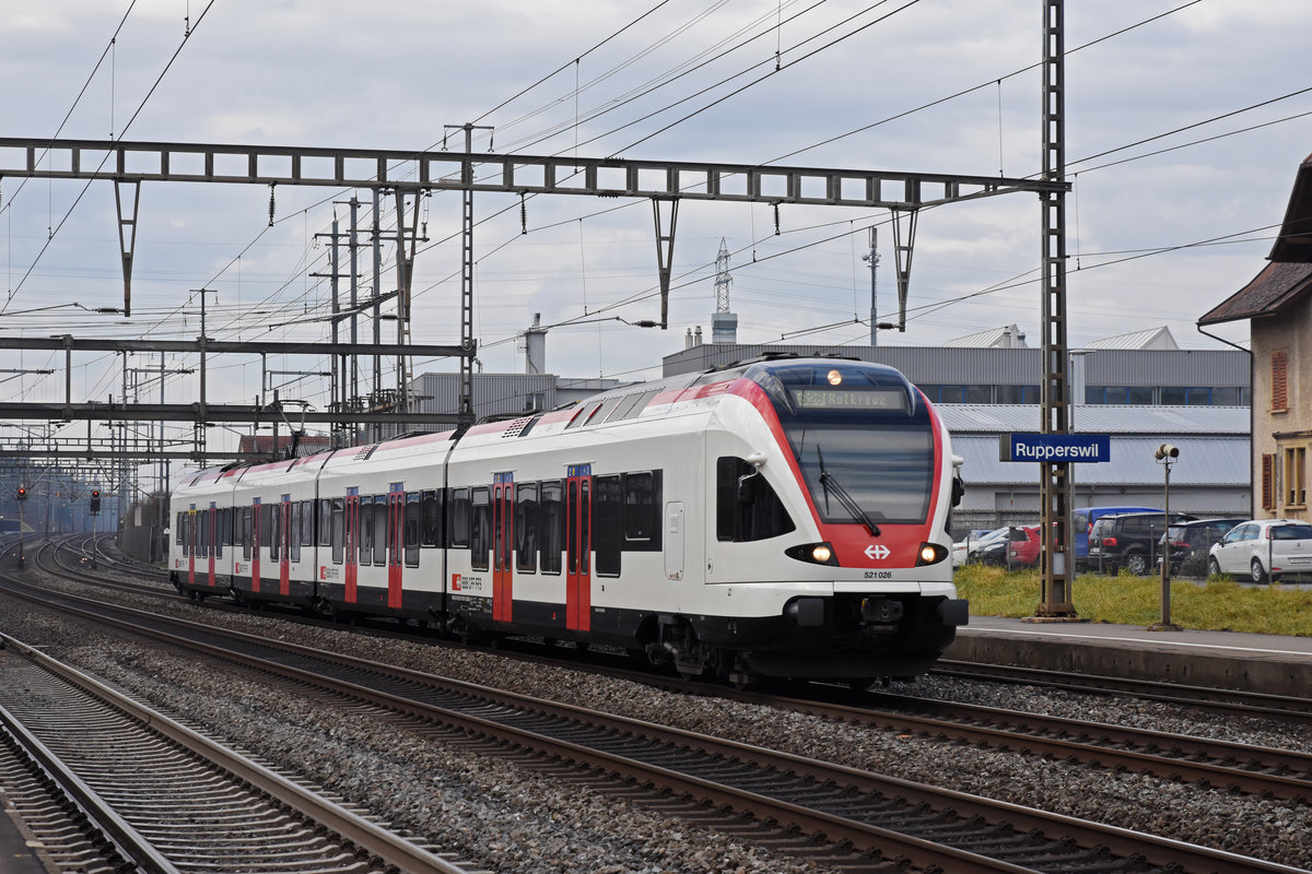 RABe 521 026, auf der S26, durchfährt den Bahnhof Rupperswil. Die Aufnahme stammt vom 17.01.2020.