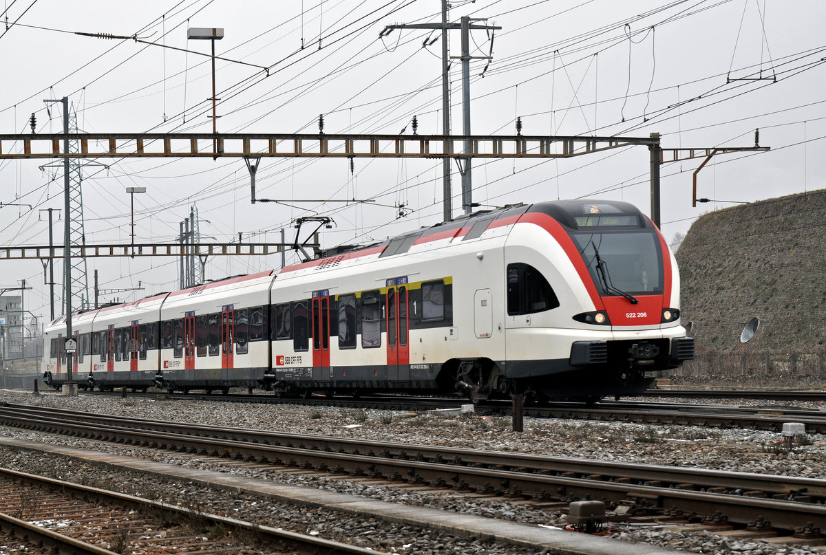 RABe 522 206, auf der S3, fährt zum Bahnhof Pratteln. Die Aufnahme stammt vom 23.01.2017.