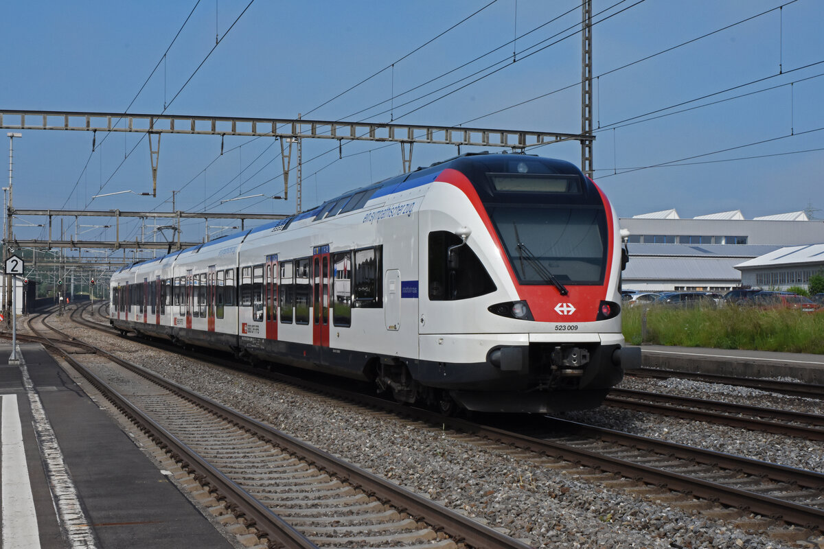 RABe 523 009 durchfährt den Bahnhof Rupperswil. Die Aufnahme stammt vom 10.06.2021.
