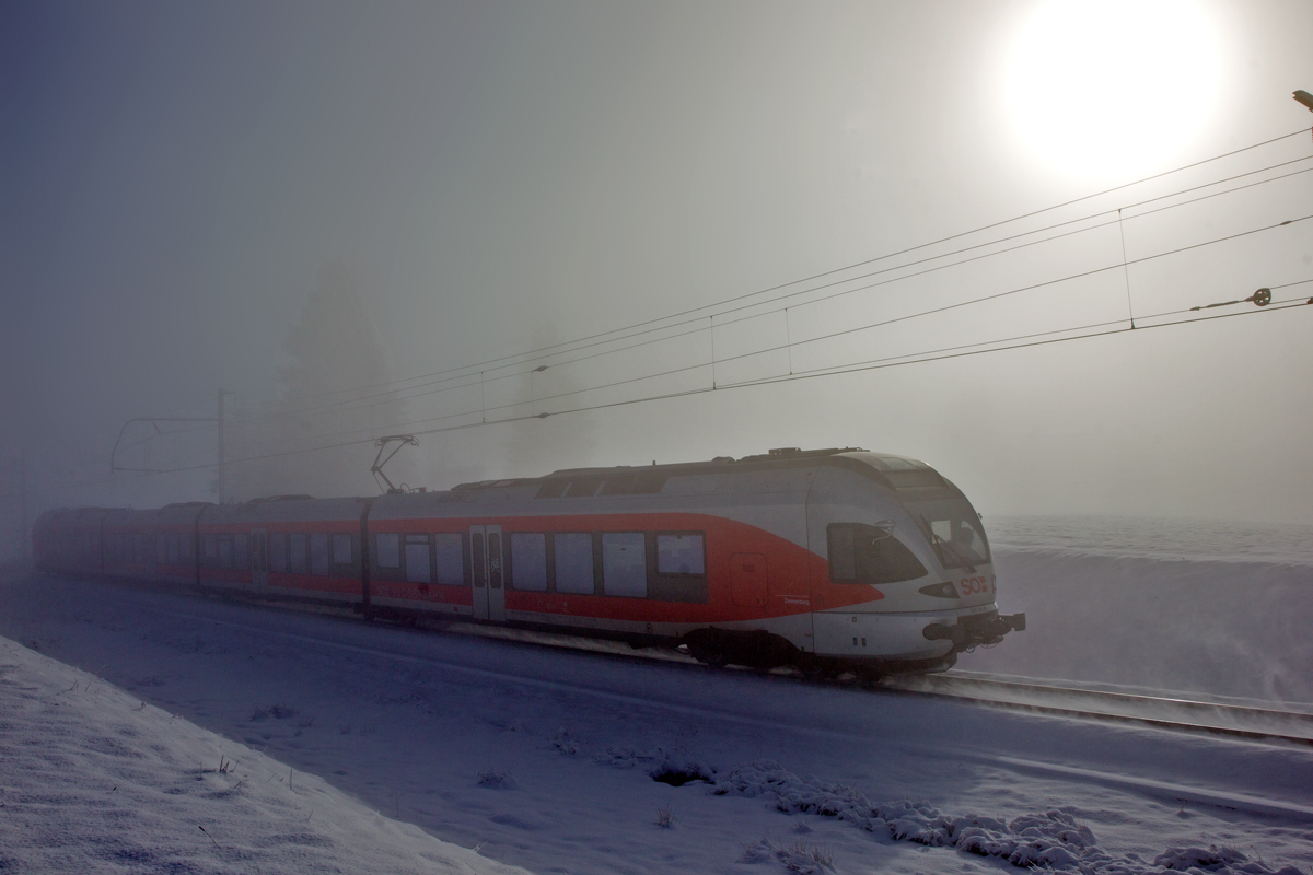 RABe 526 051-8  Zimmerberg  fährt als S 31 von Arth Goldau nach Biberbrugg in Altmatt vorüber.Bild vom 24.2.2016