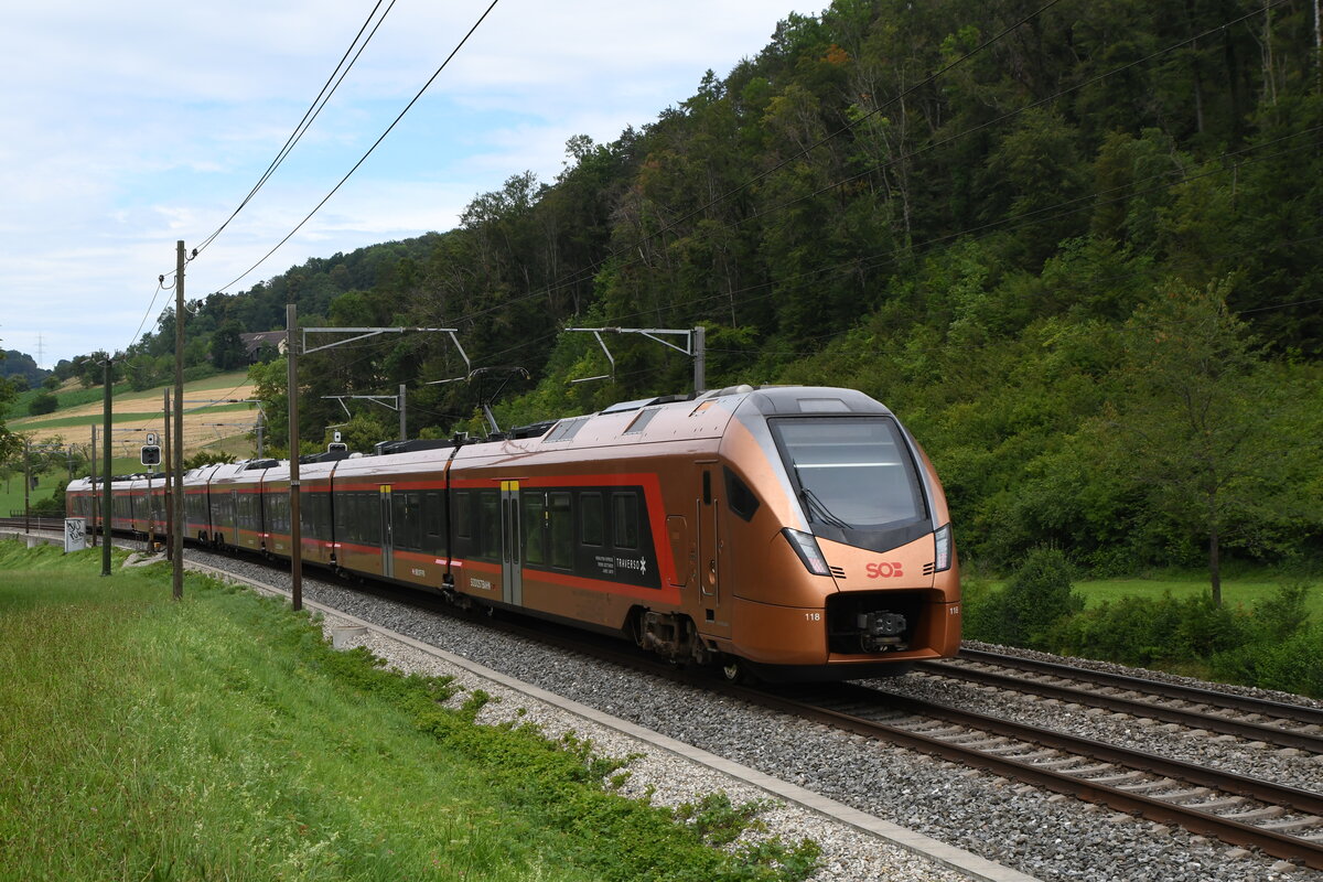 RABe 526 218 Traverso der SOB fährt am 27.07.2023 Richtung Bahnhof Gelterkinden.