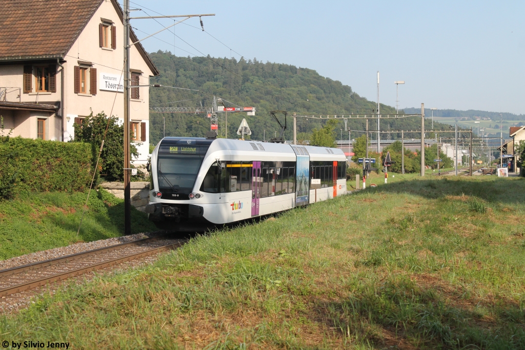RABe 526 705-9 ''Säntis-Express'' am 1.8.2017 in Winterthur Wülflingen