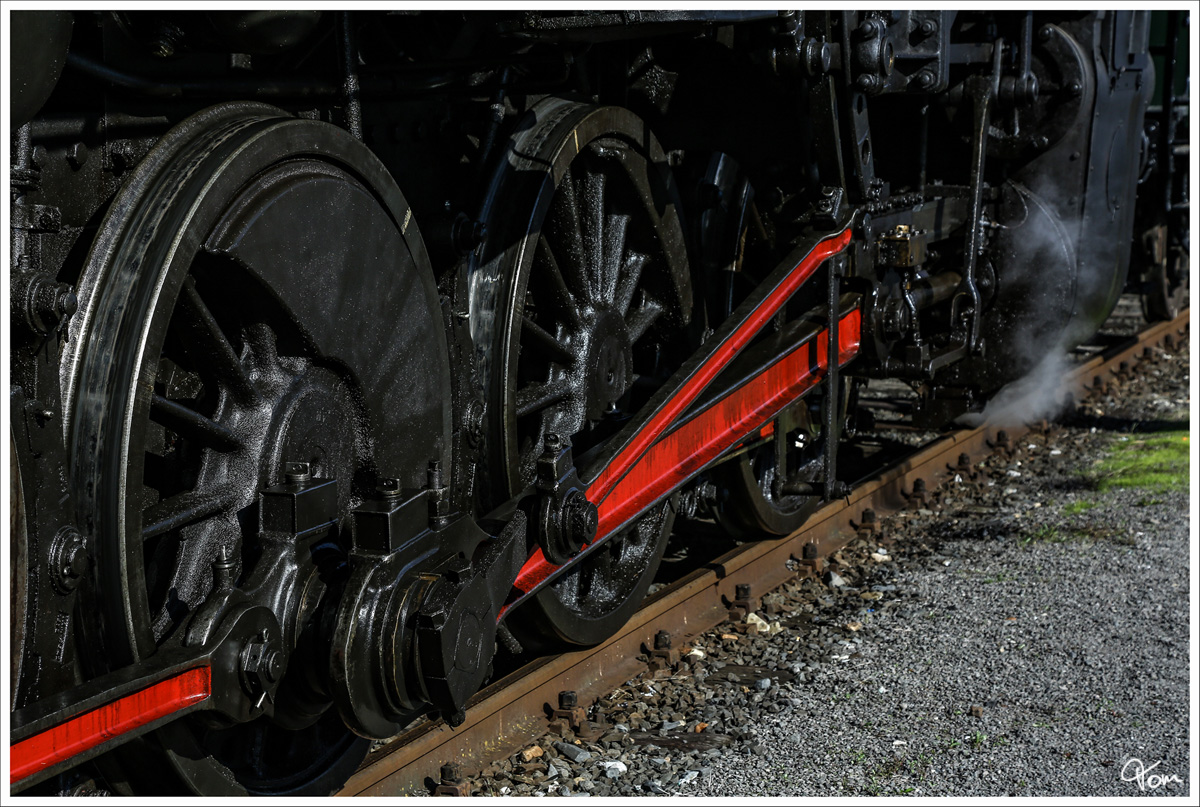 Räder der Dampflok 52.4984   Eberhard .
Fehring 4.10.2013