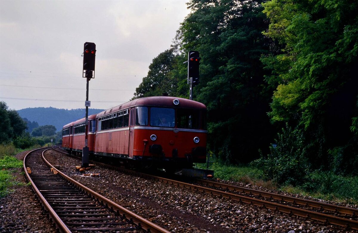 R�tselfoto! Uerdinger Schienenbuszug auf der Weschnitztalbahn (zwischen Weinheim und F�rth im Odenwald)?