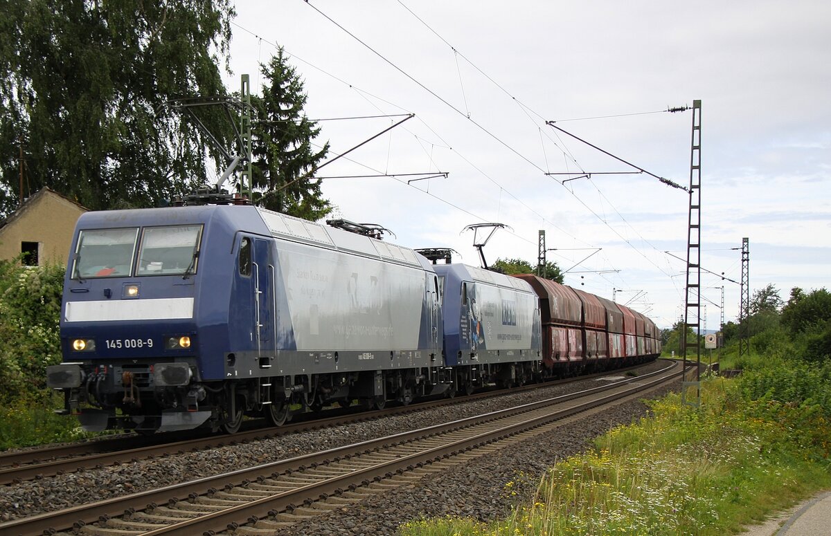RAG 145 008 der RAG und 145 xxx auf der linken Rheinseite nahe Lützel am 16.08.2021