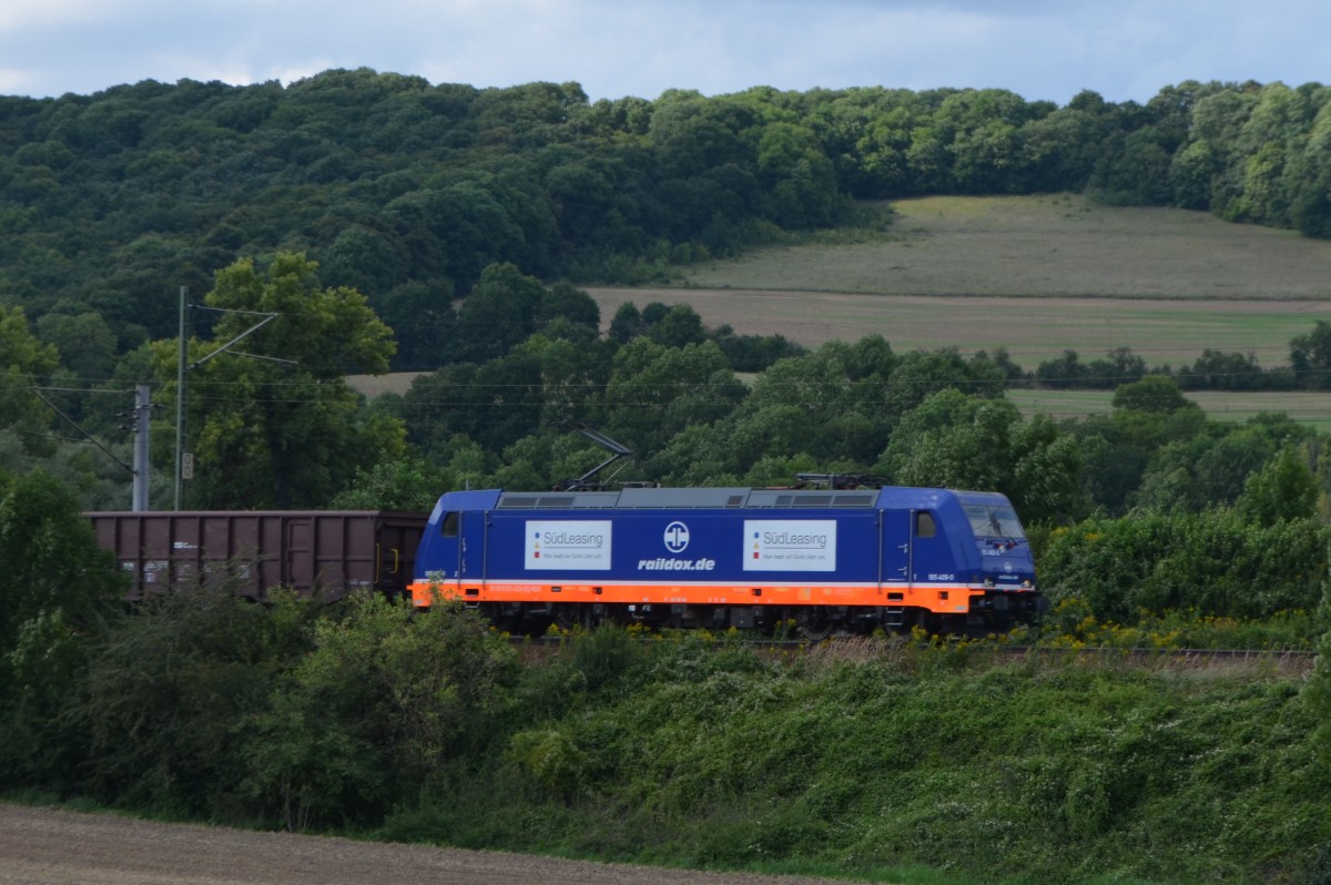Raildox 185 409-0 Unterwegs Zwischen Camburg - Saaleck in Richtung Halle/Leipzig 10.08.2014 