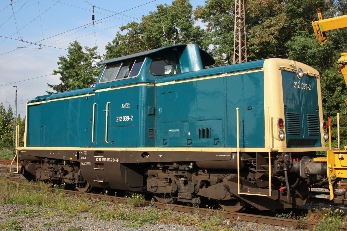 Railflex 212 039 machte am 26.9.13 wegen einer Fehlleitung in Ratingen-Lintorf Kopf.