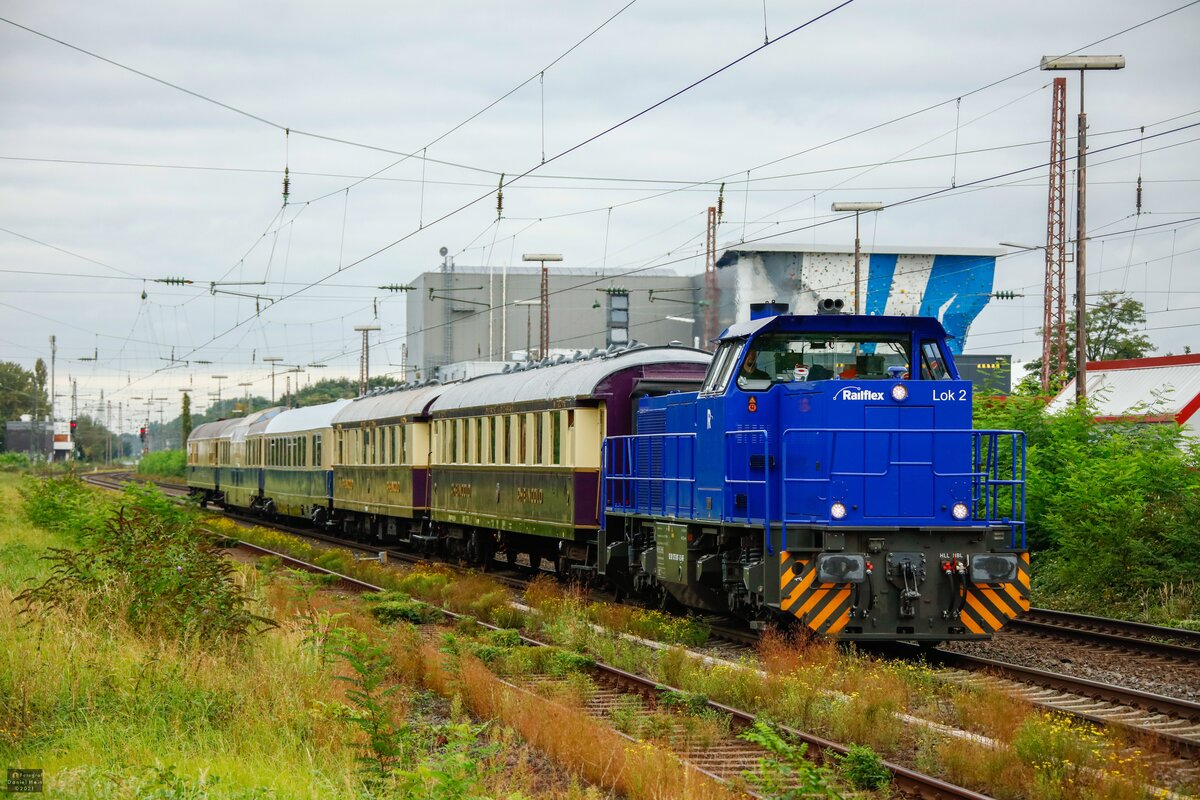 Railflex Lok 2 mit Rheingoldzug in Hilden, am 11.09.2021.