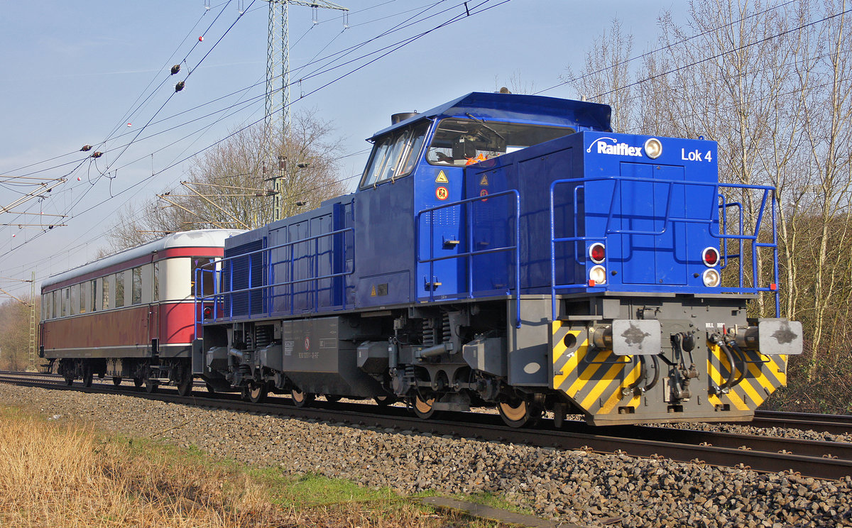 Railflex Lok 4 und Partywagen B405 am 08.02 2018
in Lintorf.