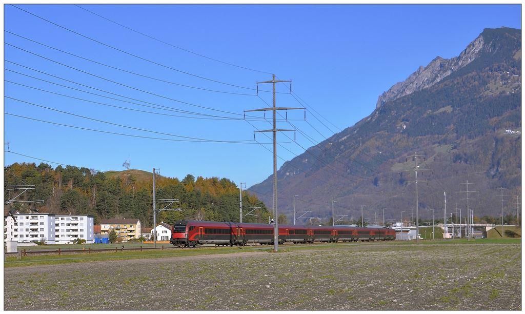 Railjet Wien - Zürich HB in Weite. (11.11.2015)