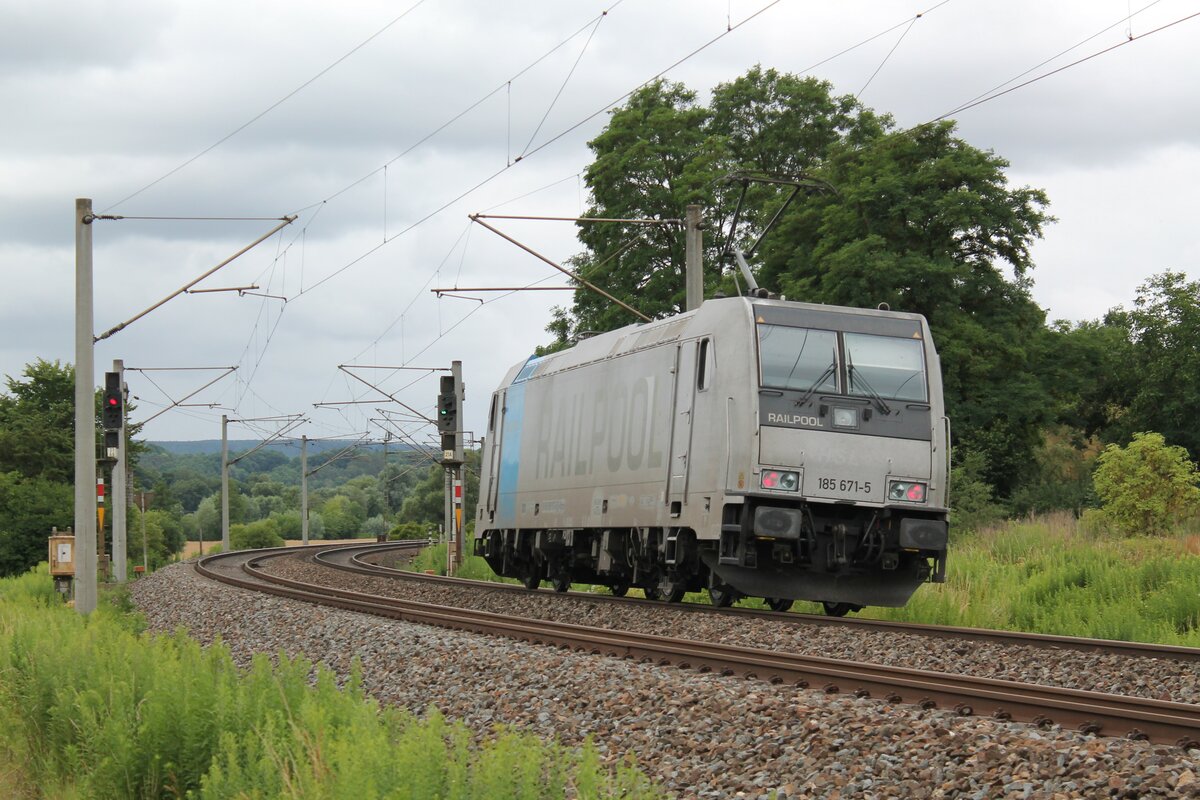 Railpool-185 671-5 am 10.7.2022 Lz zwischen Großeutersdorf und Orlamünde