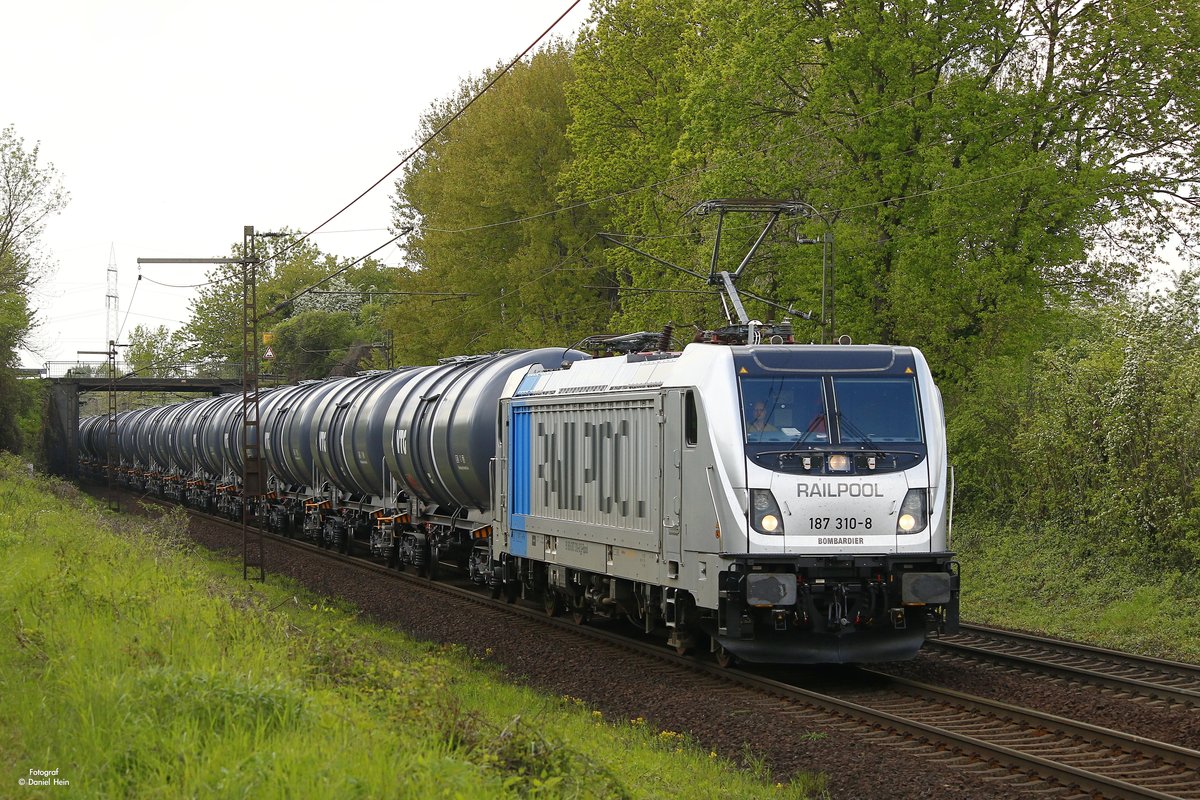 Railpool 187 310-8 mit einem Kesselzug in Ahlten, am 13.05.2017.