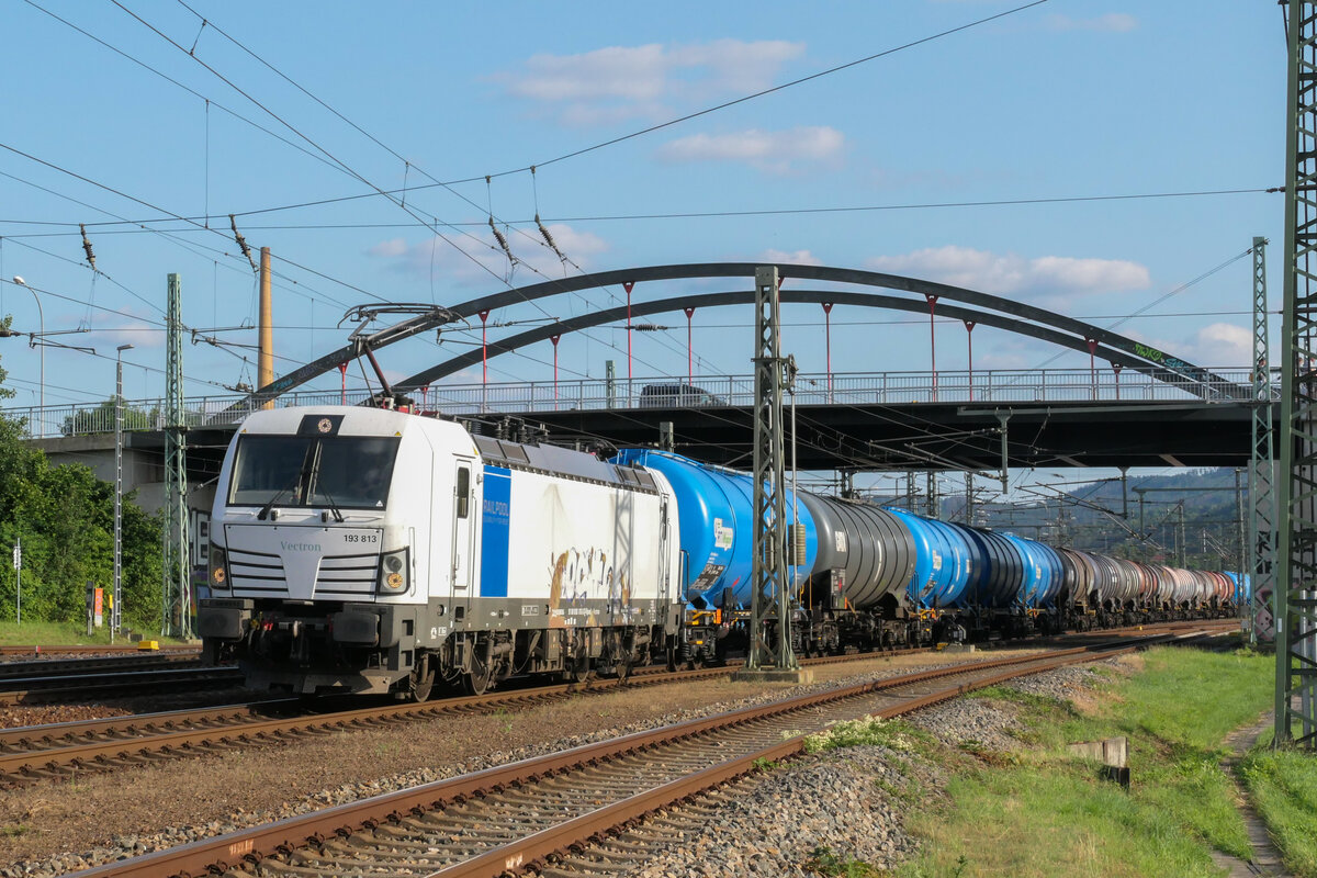 Railpool 193 813 mit einem Kesselzug am 18.07.2021 in Saalfeld.