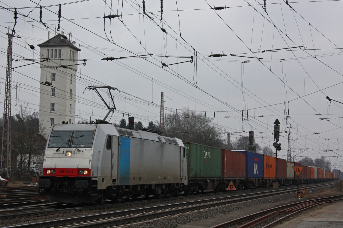 Railpool/BoxXpress 185 636 am 28.3.13 mit einem Containerzug in Verden (Aller).