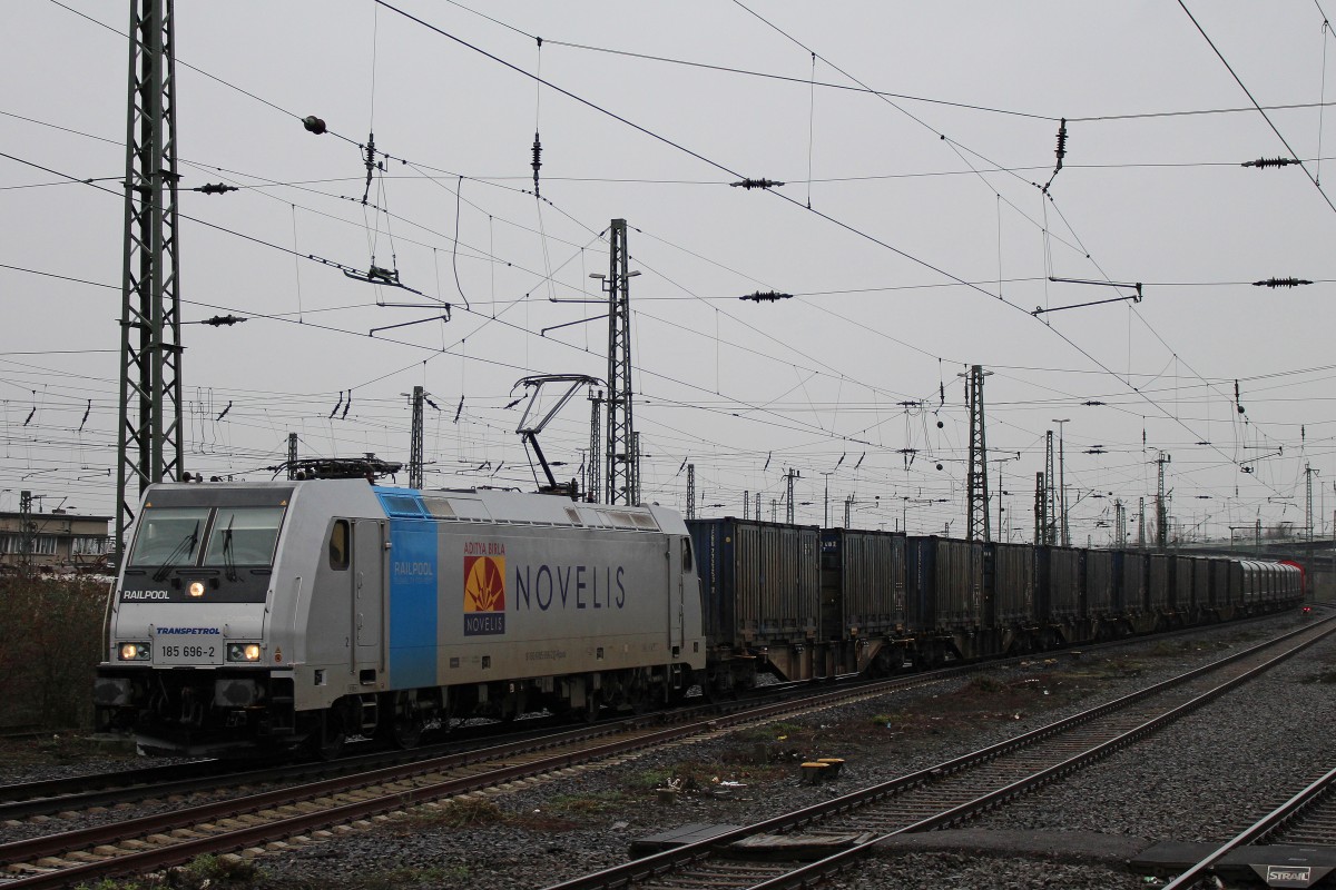 Railpool/Bräunert/Transpetrol 185 697 am 20.2.14 mit dem Nievenheimer nach Göttingen in Neuss Hbf.