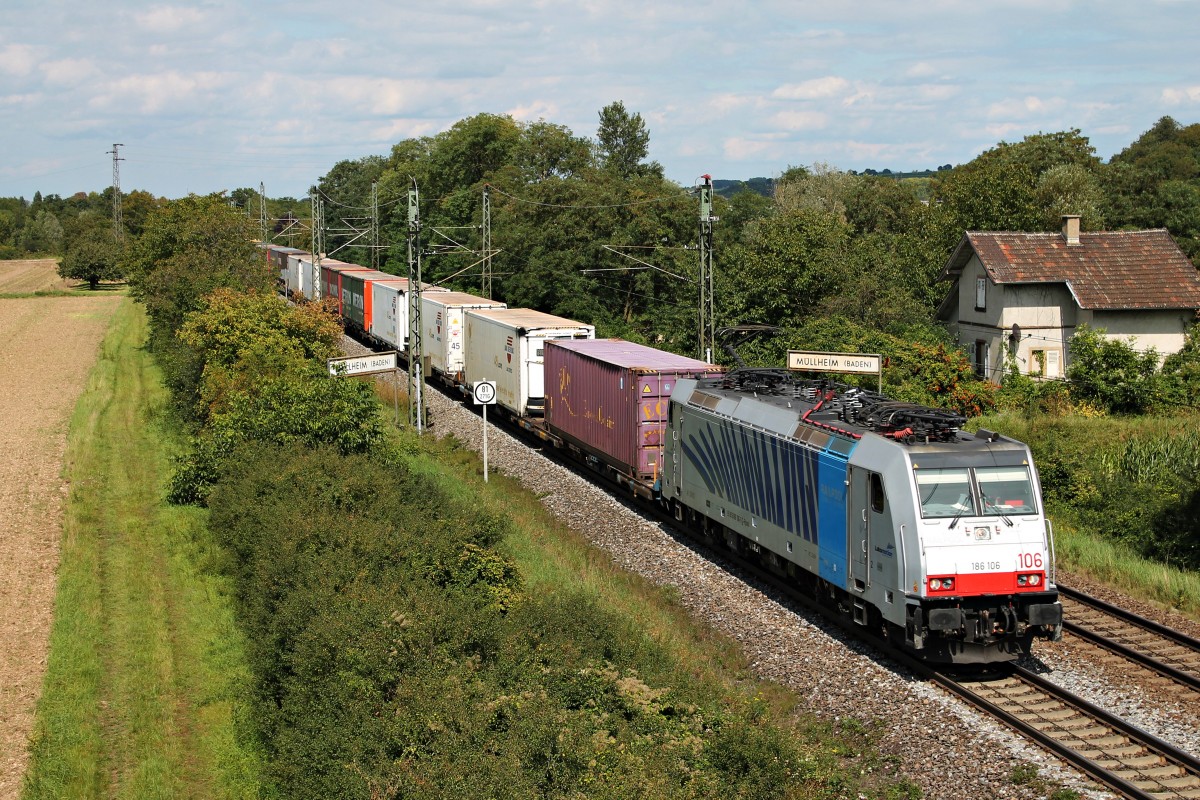 Railpool/Lokomotion/BLS Cargo 186 106 am 22.08.2014 mit einem Containerzug aus Holland südlich von Müllheim (Baden) auf dem Weg in Richtung Schweiz/Italien.