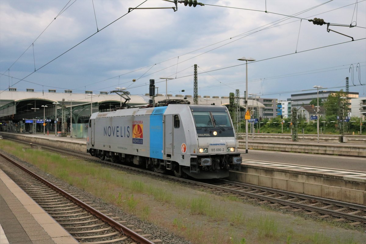 Railpool/Novelis 185 696-2 am 18.05.19 in Darmstadt Hbf 