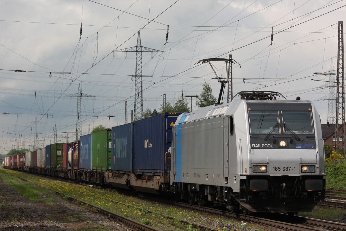 Railpool/RTB Cargo 185 687 am 23.5.13 mit einem KLV in Ratingen-Lintorf.