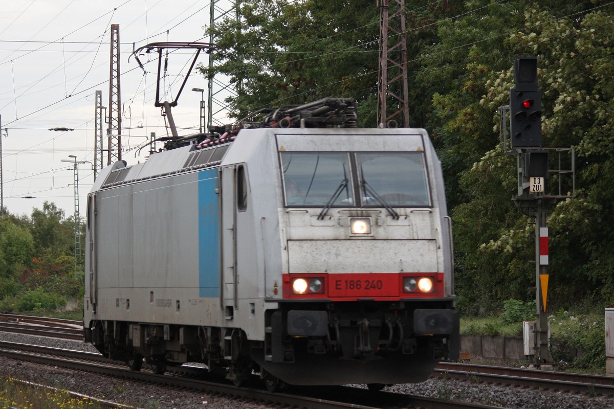 Railpool/RTB Cargo E186 240 am 14.10.13 als Lz in Ratingen-Lintorf.