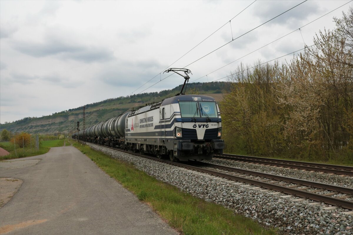 Railpool/VTG Siemens Vectron 193 825-7 mit Kesselwagen in Thüngersheim am 01.05.21
