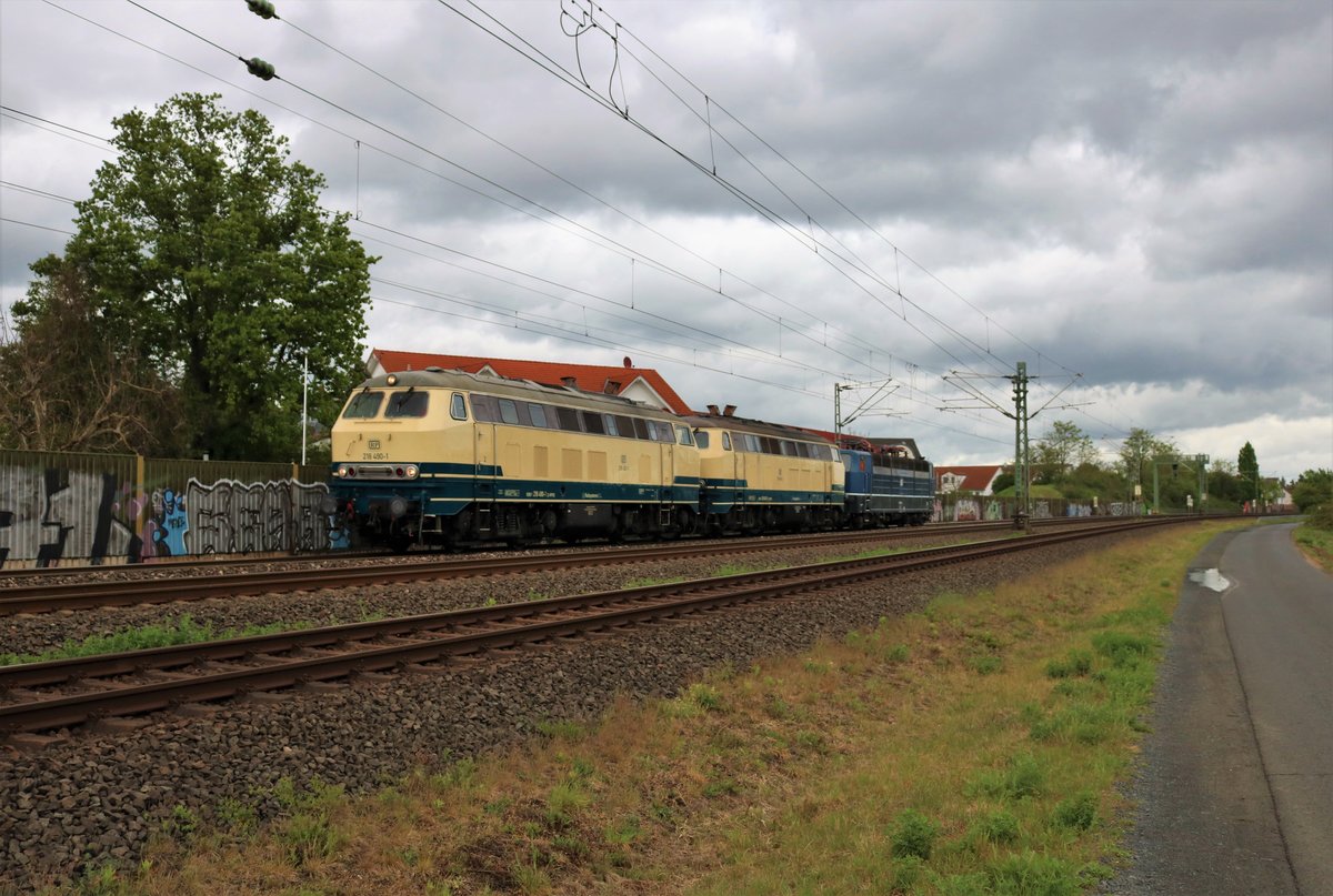 Railsystems 218 490-1, 218 480-2 und DB Museum 181 206-4 am 01.05.20 in Mühlheim am Main 