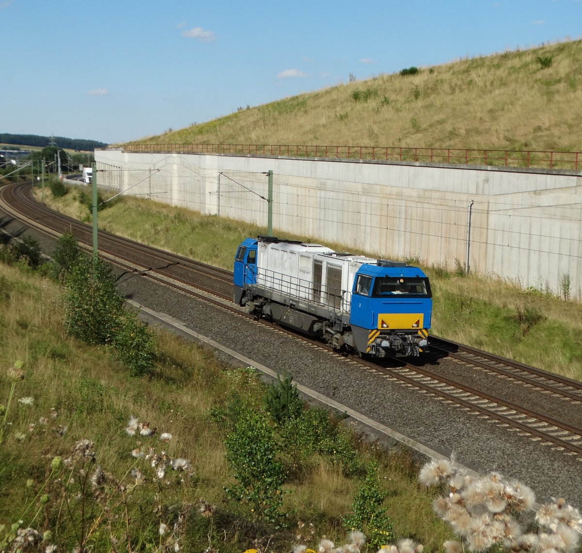 Railtrax Vossloh G2000 BB 92 80 1272 402-9 D-RTX am 18.08.16 bei Neuhof (Hessen/Fulda)