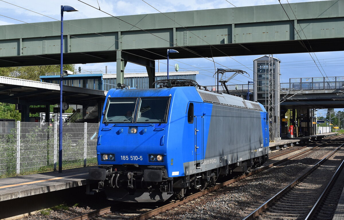 Railtraxx BVBA, Borgerhout [B] mit der ATLU Lok   185 510-5  [NVR-Nummer: 91 80 6185 510-5 D-ATLU] am 25.07.23 Durchfahrt Bahnhof Berlin-Hohenschönhausen.