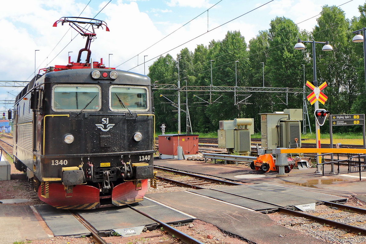 Rangierfahrt Rc6 Nummer SJ 1340 im Bahnhof Mode zur Bereitstellung als IC nach Stockholm am 30. Juni 2022.