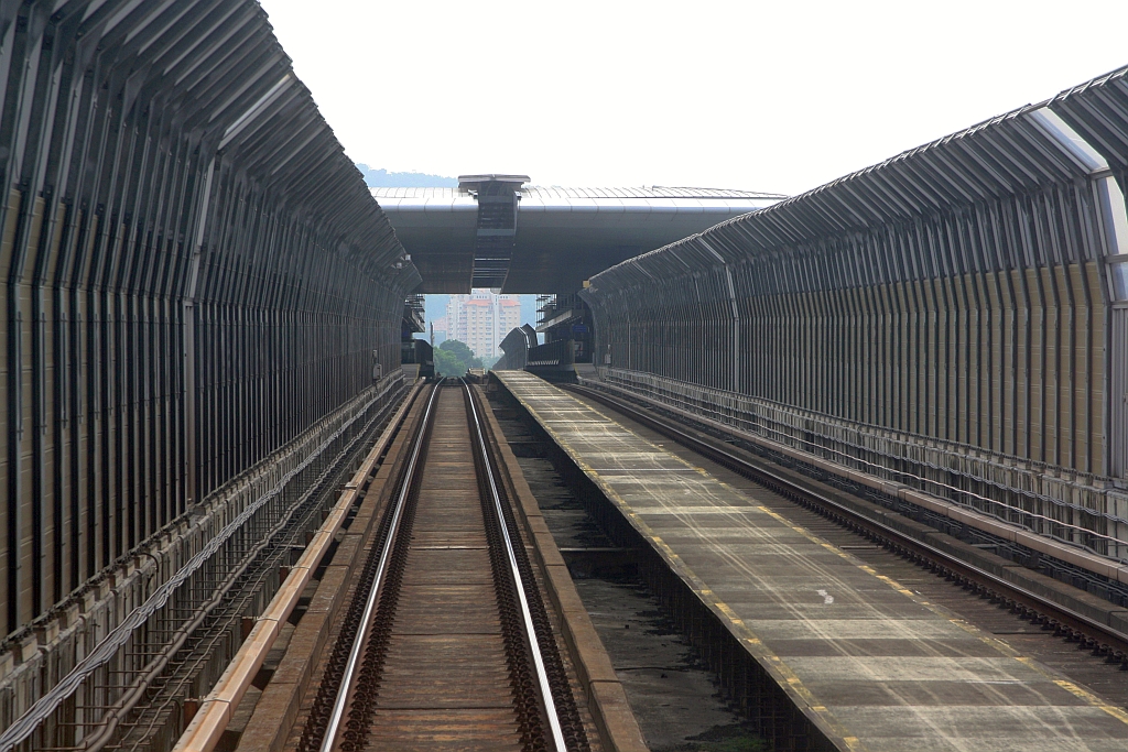 rapidKL MRT Stesen Mutiara Damansara (KG08) am 12.März 2024.