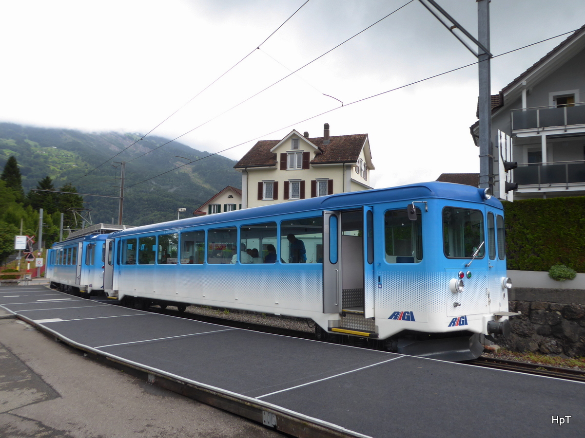 RB / ARB - Regio auf den Rigi bei der Provisorischen Abfahrtstelle in Arth-Goldau am 13.07.206