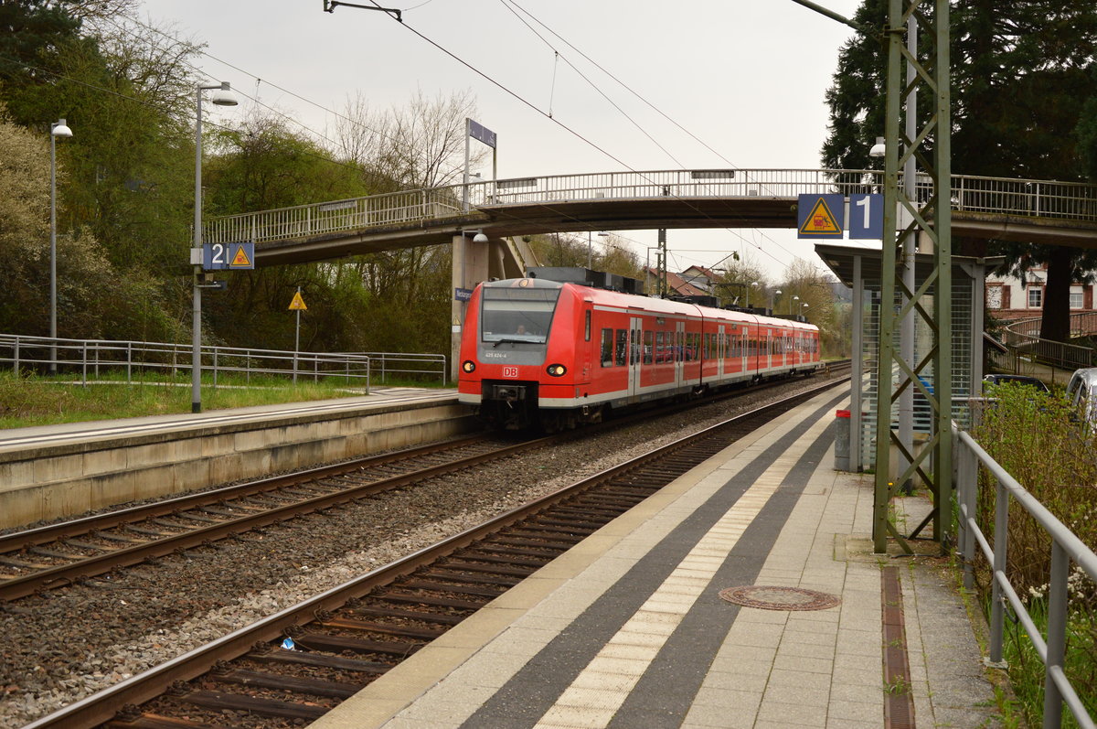 RB 10 bei der Durchfahrt in Neckargerach.9.4.2016