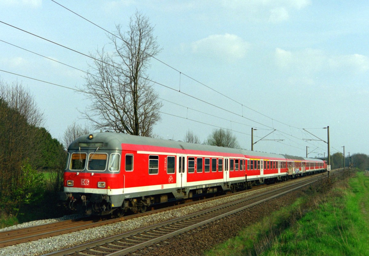 RB 24422 (Harburg–Tostedt) am 17.04.2004 zwischen Jesteburg und Buchholz (Nordheide)