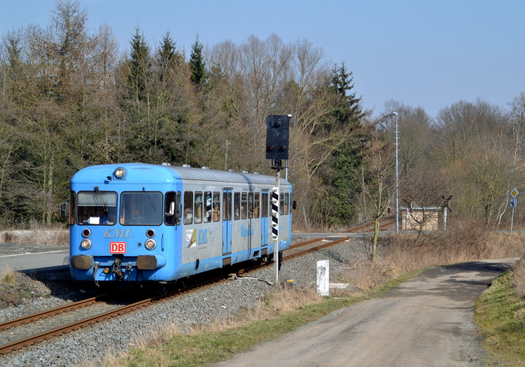 RB 34986 aus Klostermansfeld erreicht in wenigen Augenblicken die Endstation Wippra. 19.03.2015