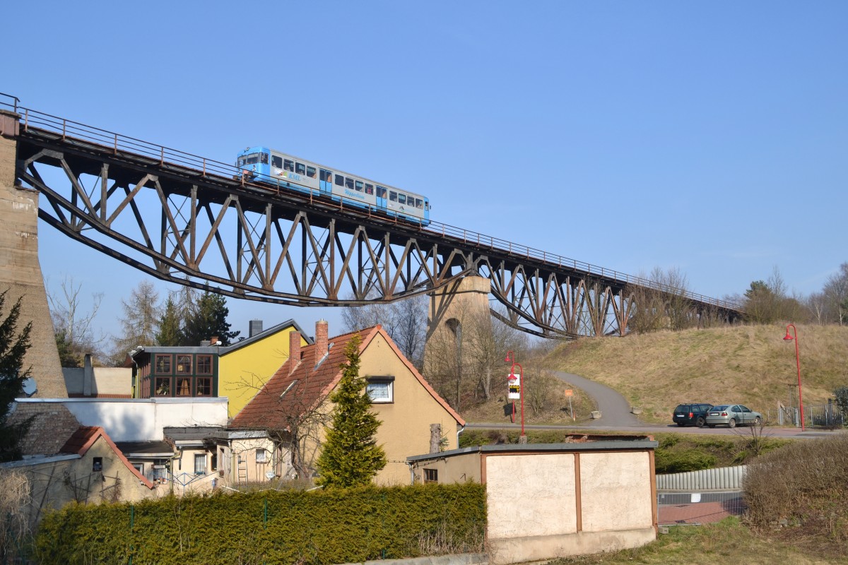 RB 34993 Wippra - Klostermansfeld am 19.03.2015 beim Überqueren des Mansfelder Viadukts.
