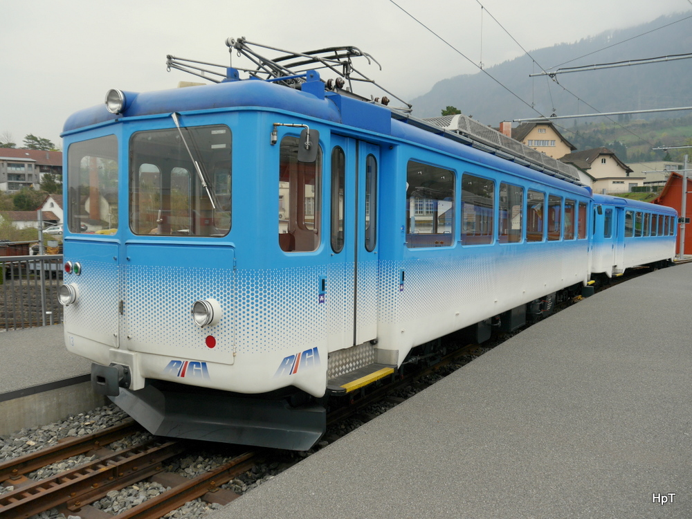 RB - Triebwagen BDeh 2/4 13 im Bahnhof von Arth-Goldau am 05.04.2014