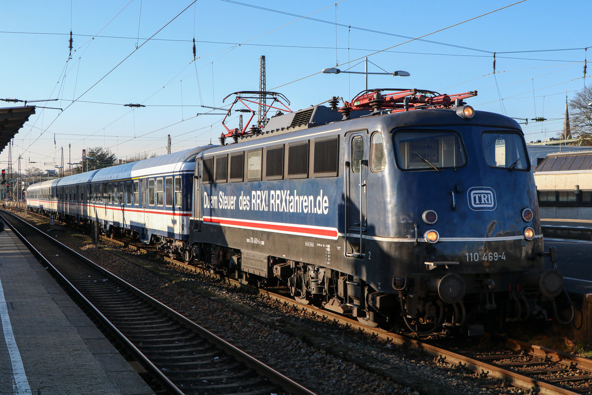 RB48 Ersatzzug mit 110 469-4 in Wuppertal Oberbarmen am 06.01.2020