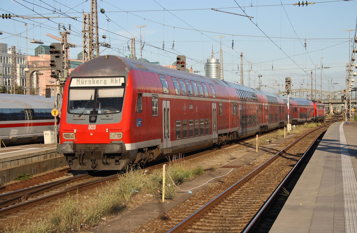 RB59090 nach Nürnberg Hauptbahnhof verlässt am Morgen des 14.8.2017 den Münchener Hauptbahnhof.