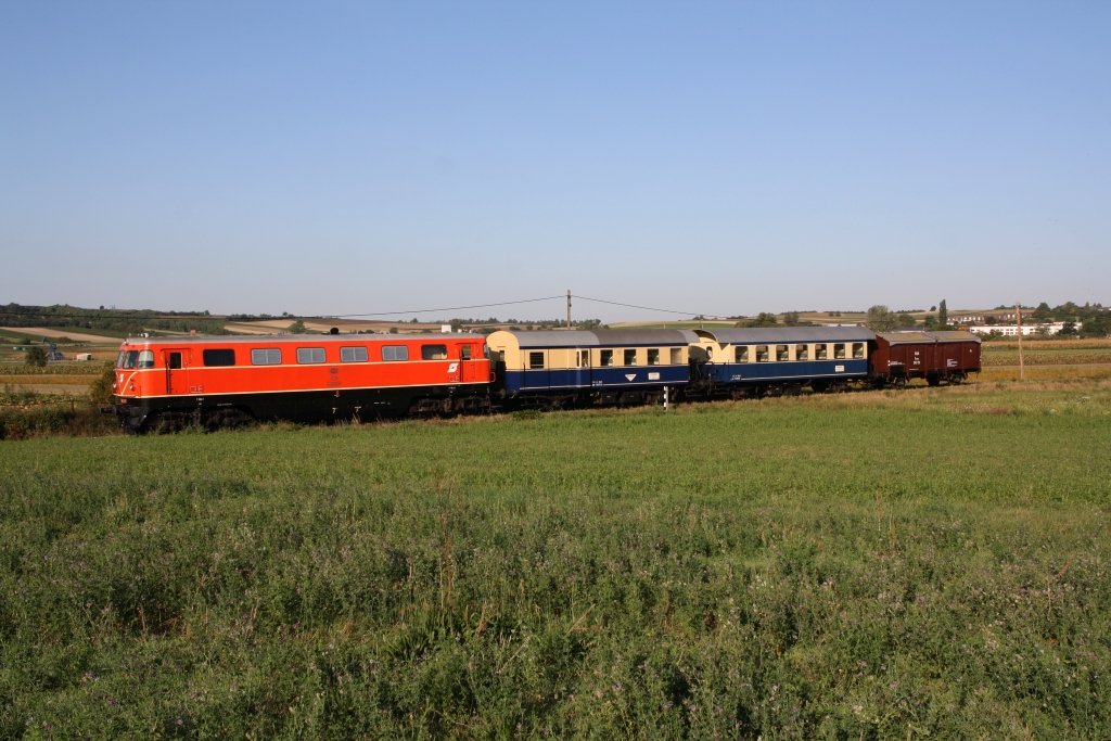 RBAHN 2050.09 am 15.September 2019 mit dem SR 17287 (Groß Schweinbarth - Gänserndorf) kurz nach Matzen.