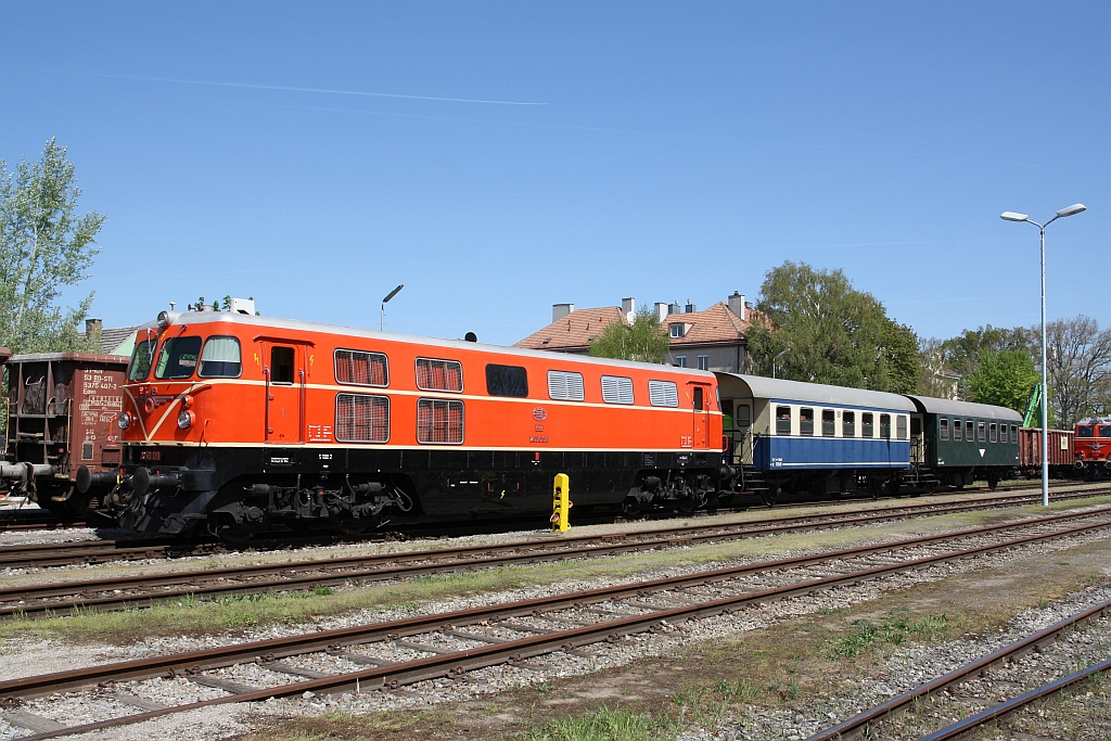 RBAHN 2050.09 am 21.April 2018 beim Verschub mit dem Wagensatz der SBED 14473 in Mistelbach LB.