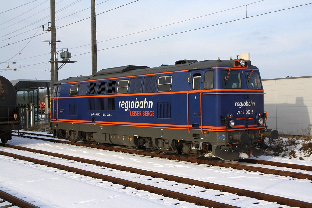 RBAHN 2143 062-5 als SLZ 14158 (Etsdorf-Straß - Mistelbach) am 16.Dezember 2018 im Bahnhof Absdorf-Hippersdorf.
