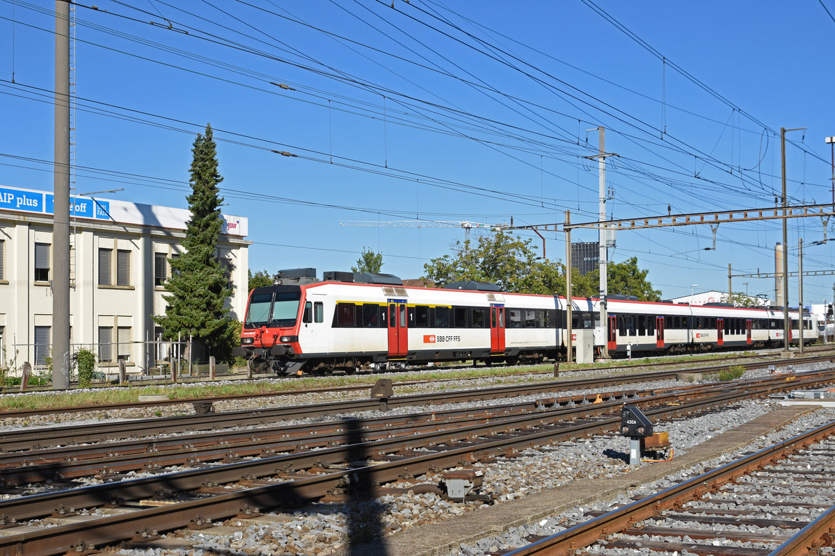 RBDe 560 207-3 durchfährt den Bahnhof Pratteln. Die Aufnahme stammt vom 12.09.2019.