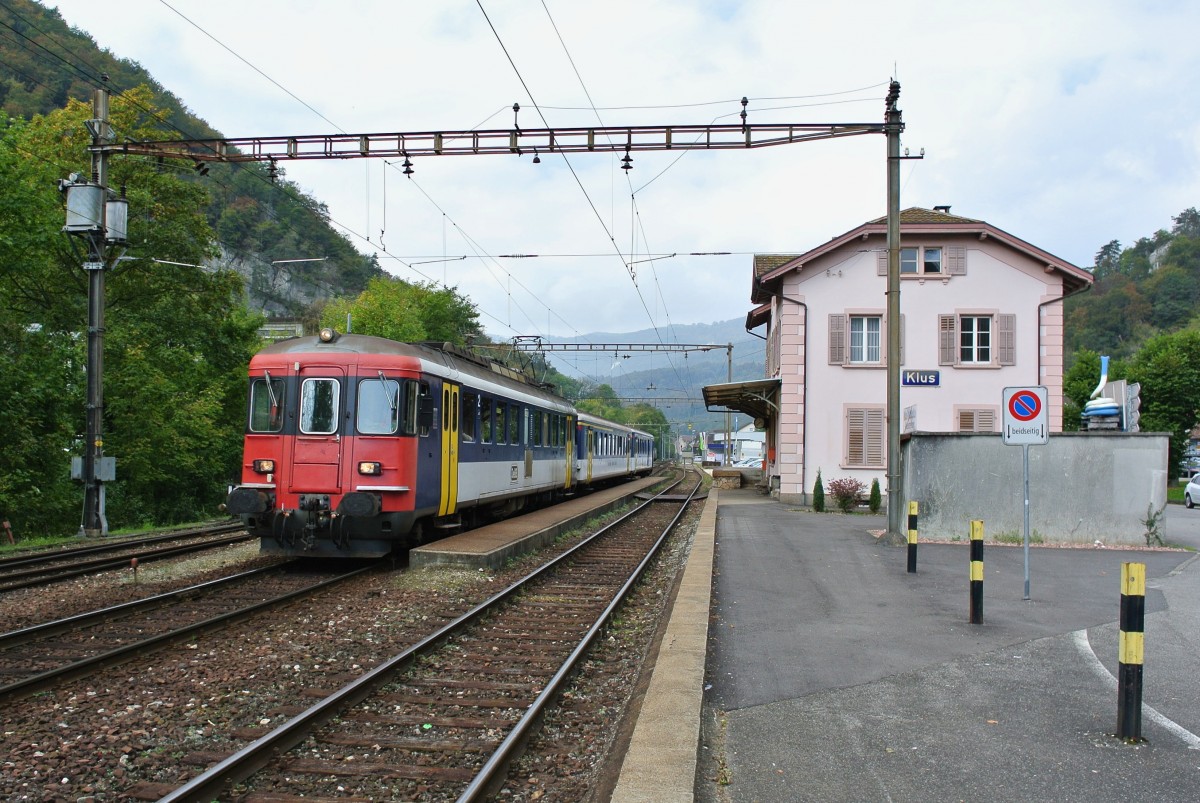 RBe 206 mit den EWI/II Pendel in Klus, 03.10.2014.