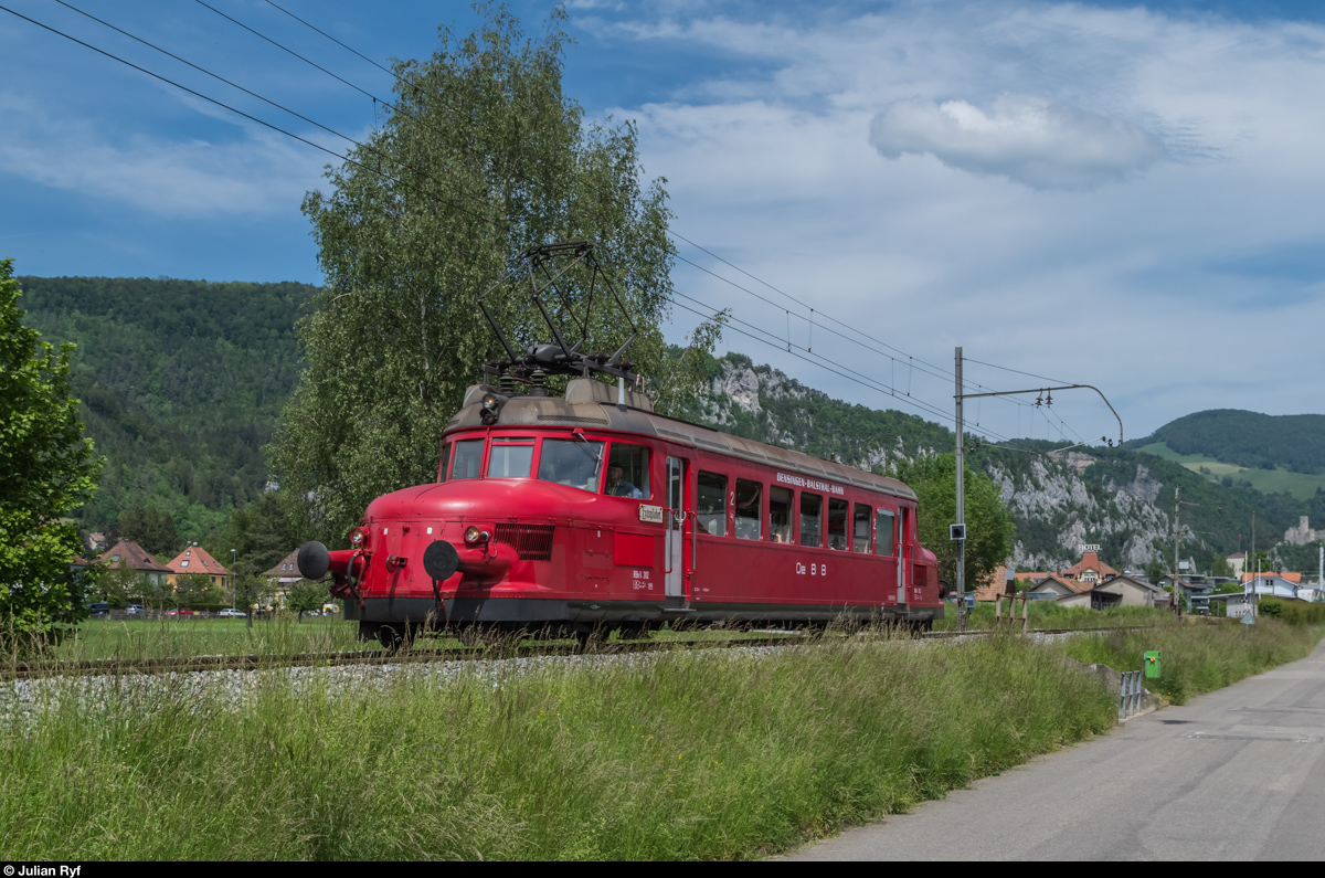 RBe 2/4 202 der OeBB am 22. Mai 2016 zwischen Balsthal und Thalbrücke.